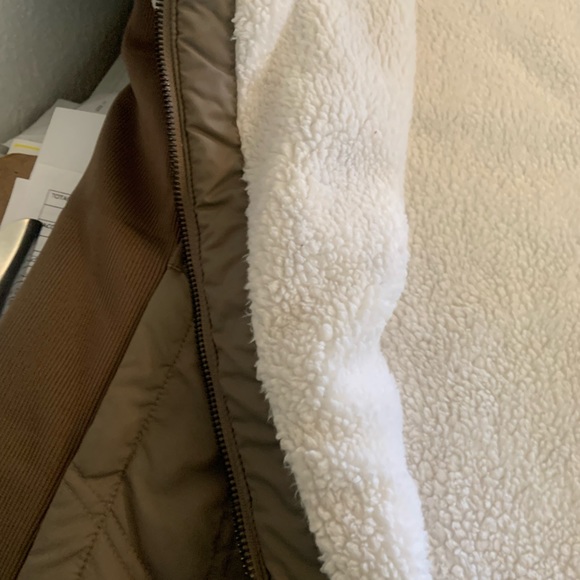 Tan Avalanche Vest. Warm and cozy. Fluffy and soft. Size M- - Picture 10 of 12